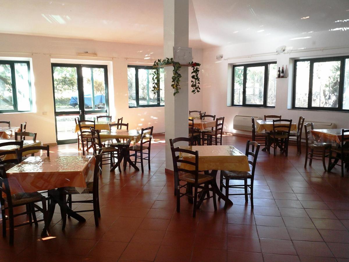 Nuraghe Ruiu Camping & Bungalow Norbello Екстериор снимка