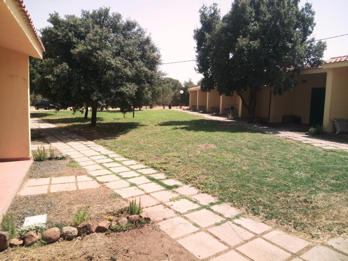 Nuraghe Ruiu Camping & Bungalow Norbello Екстериор снимка