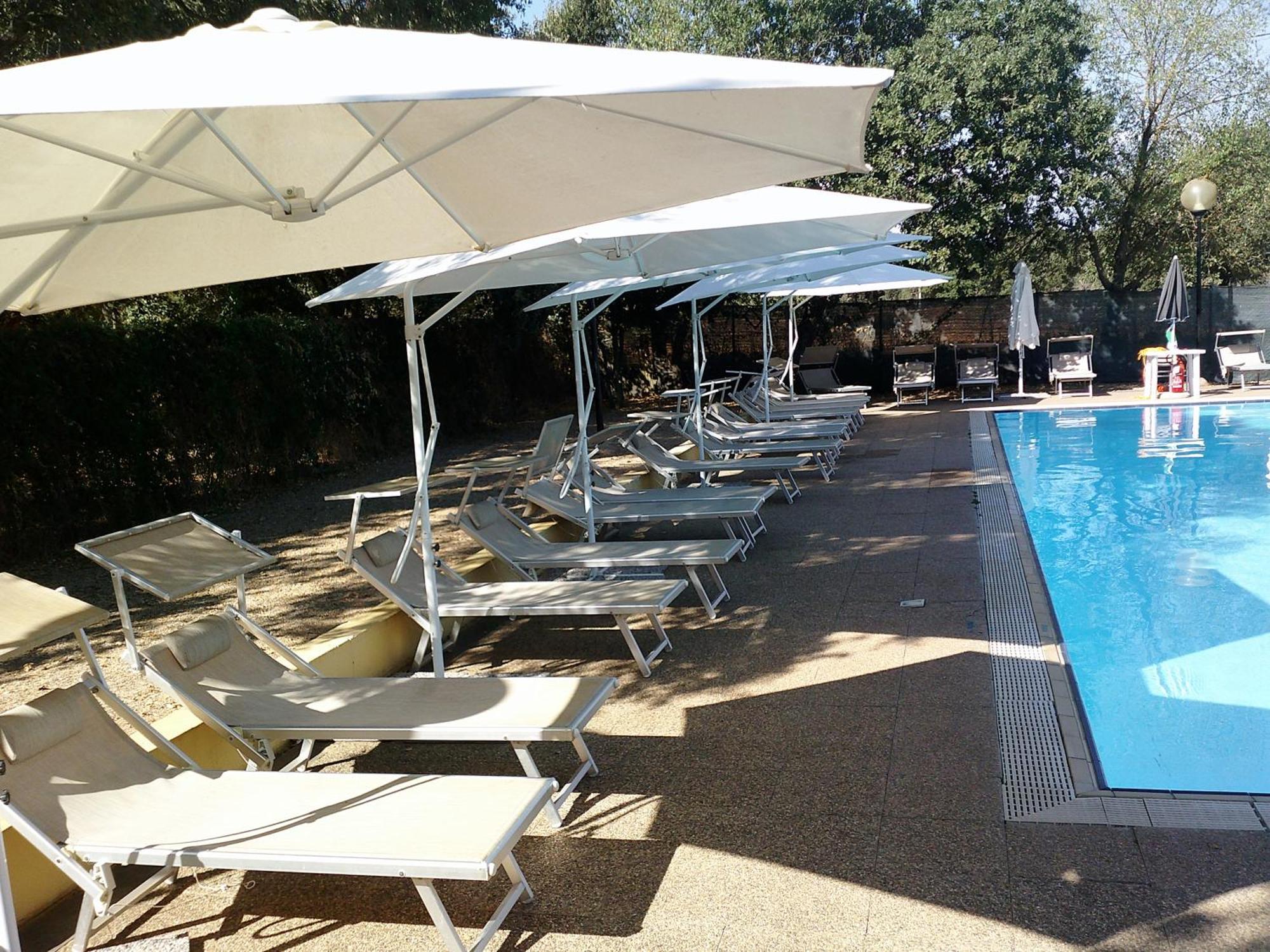 Nuraghe Ruiu Camping & Bungalow Norbello Екстериор снимка